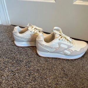 Reebok Women's Cream and Tan Sneakers